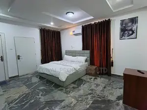 Massive One Bedroom Apartment in a Duplex