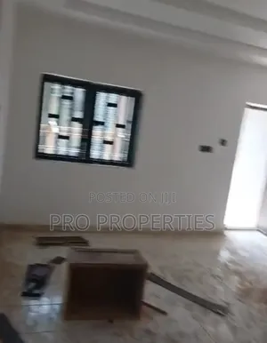 3bdrm Block of Flats in Mabushi for rent