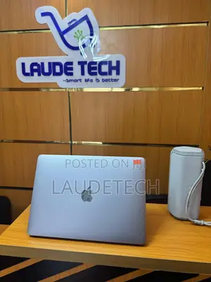 Laptop Apple MacBook Pro 2020 M1 8GB Apple M1 SSD 256GB