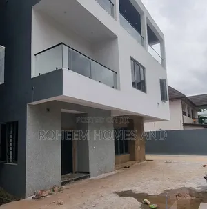 5bdrm Duplex in Secured Place, Ikeja GRA for sale