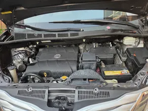 Toyota Sienna XLE 8 Passenger 2012 Gray