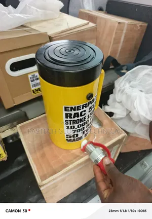 Hydraulic Cylinder 50-Ton C/W P80 Pump and Hose