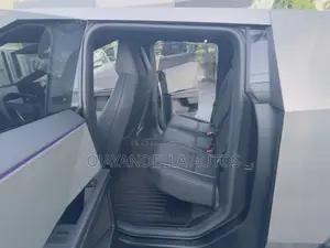 New Tesla Cybertruck 2024 Silver