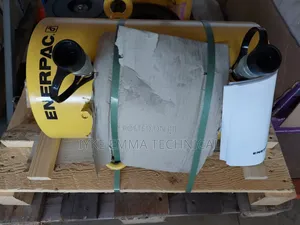 Enerpac 200 Ton Hydraulic Cylinder