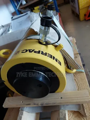 Enerpac 200 Ton Hydraulic Cylinder