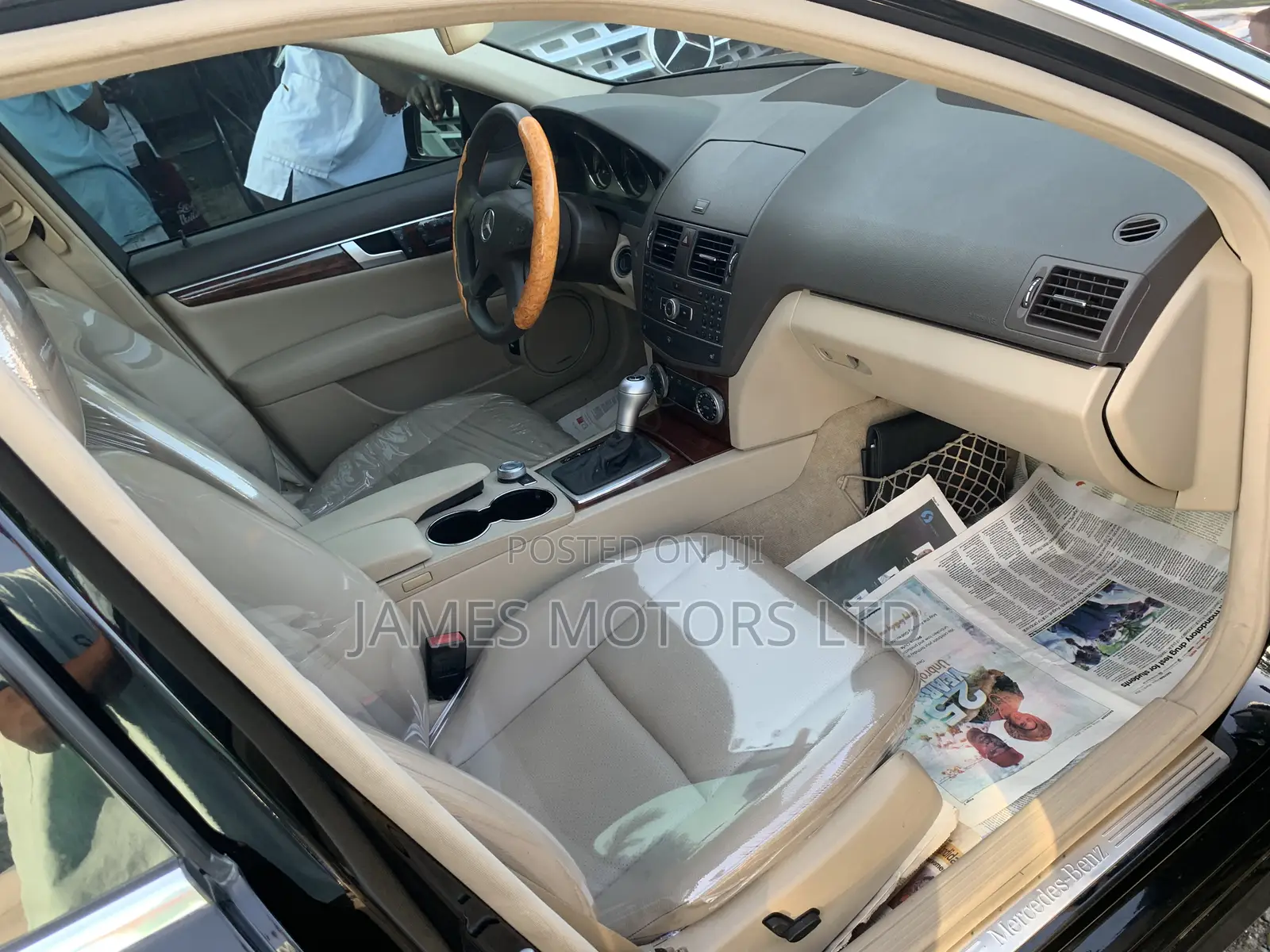 Mercedes-Benz C300 2011 Black