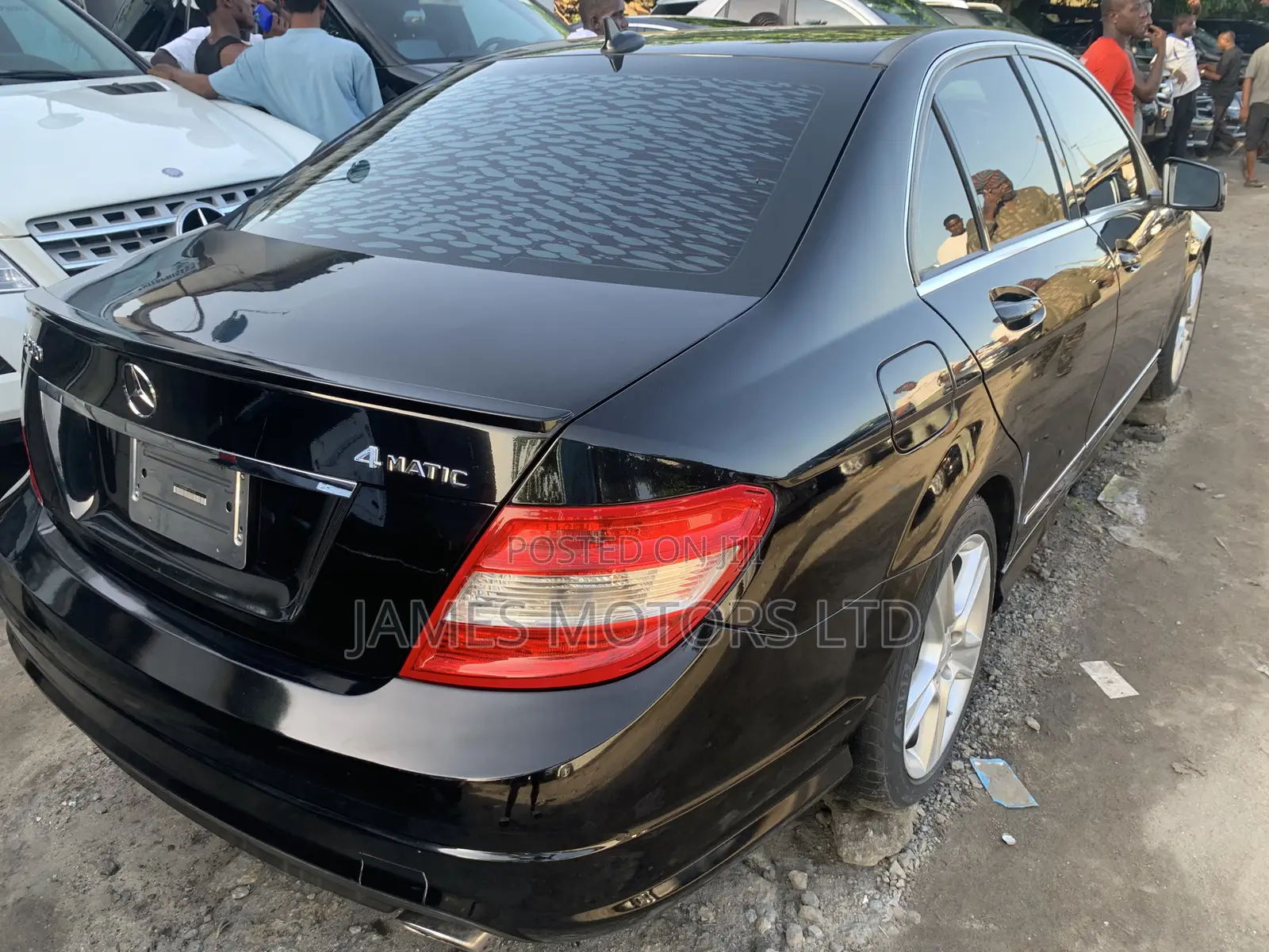 Mercedes-Benz C300 2011 Black