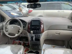 Toyota Sienna 2005 Blue