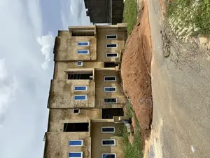 3bdrm Townhouse/Terrace in Lugbe District for sale