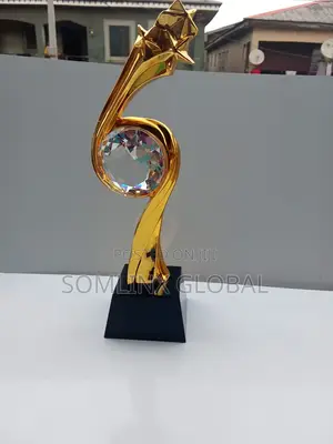 Photo - Gold Trophy Plaque, With Diamond Design