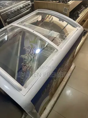 Ice Cream Display Freezer