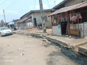 20bdrm Block of Flats in Maruwa Estate, Agric for sale