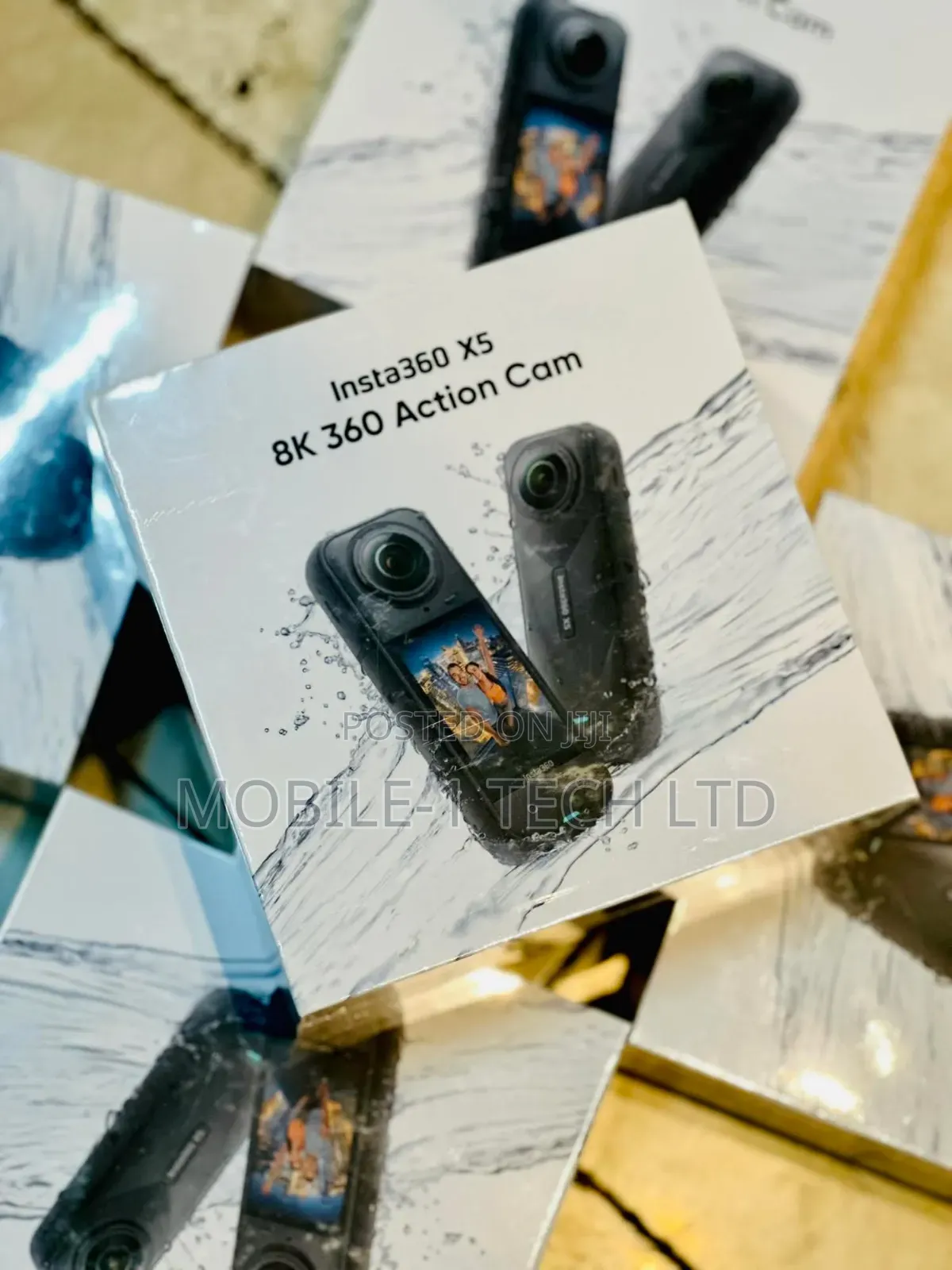 Insta360 X5