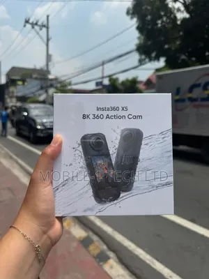 Insta360 X5