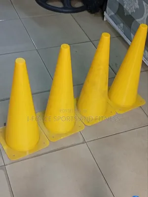Set of 4 Standing Cone