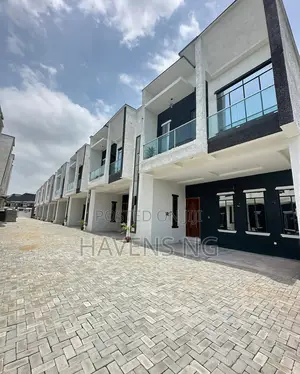 4bdrm Duplex in Ikota for sale