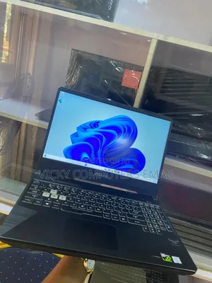 Laptop Asus 16GB Intel Core Ultra 7 HDD 256GB