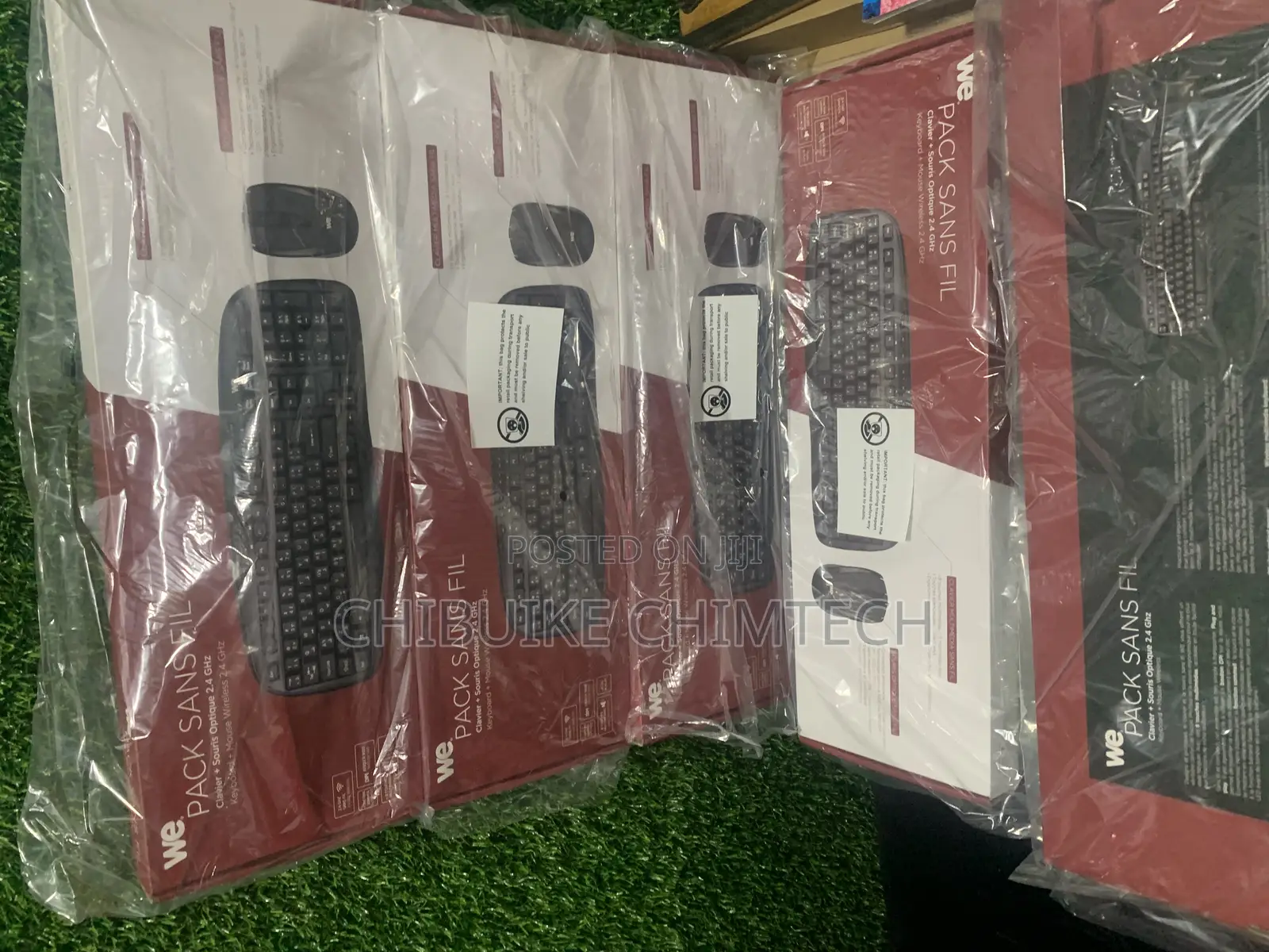 We Pack Sans Fil Wireless Keyboard and Mouse Combo