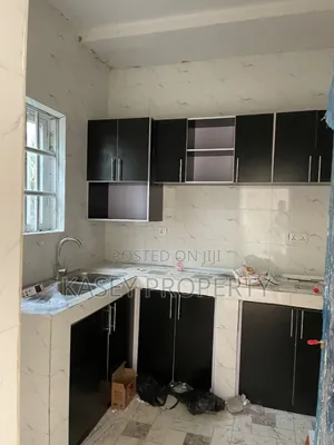2bdrm Duplex in Warri for rent