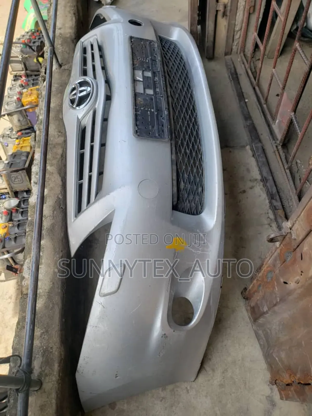 Complete Front Bumper Toyota Auris 2010-2012
