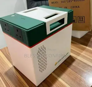 Cola 2000 (2kwh) All in One Solar Generator