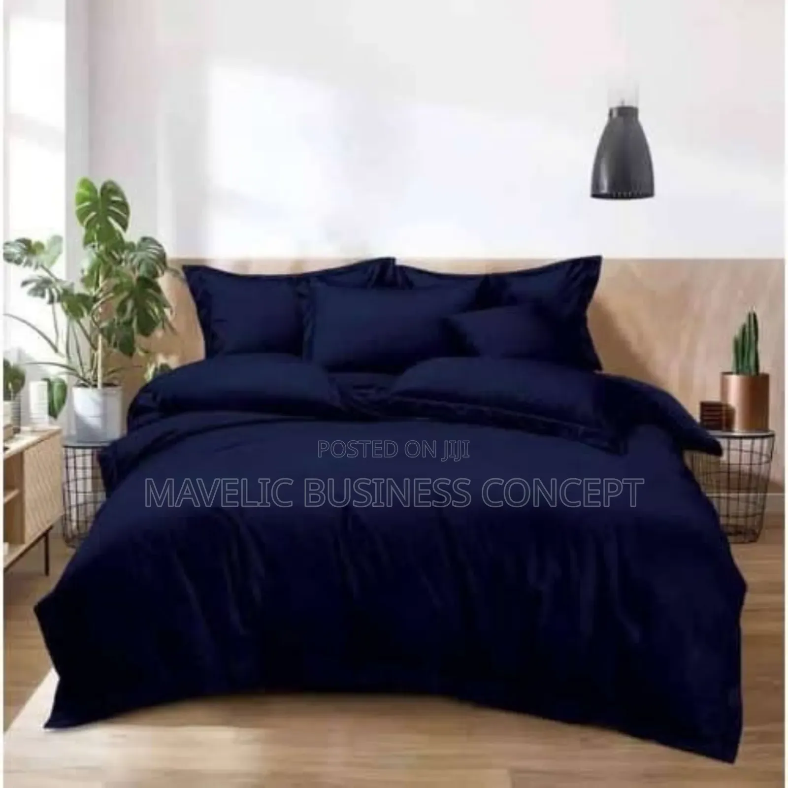 Plain Navy Blue Duvets With Bedsheet And Four Pillowcases