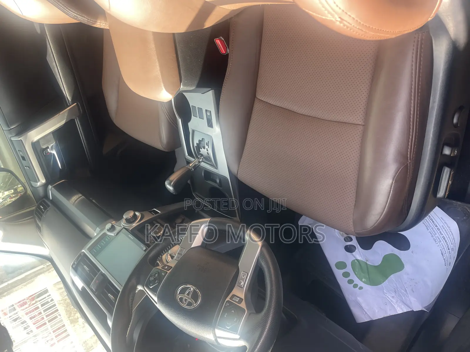 Toyota 4-Runner SR5 2021 Red