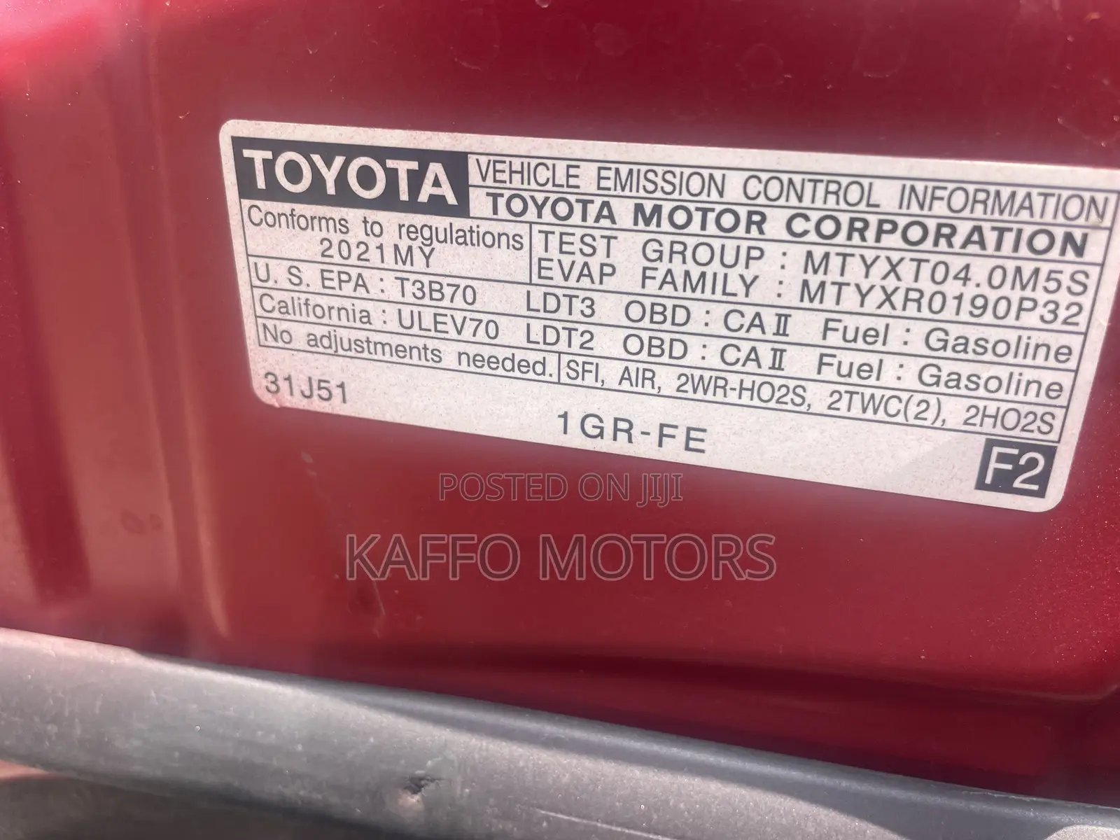 Toyota 4-Runner SR5 2021 Red