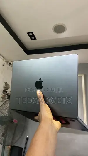 Laptop Apple MacBook Pro 16GB Apple M4 SSD 512GB