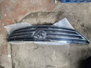 Front Grille Toyota Camry 2006