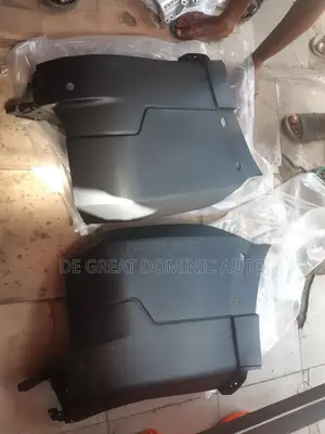 Complete Back Bumper for Mitsubishi Pajero