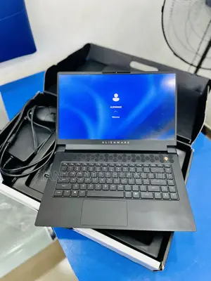 Laptop Dell Allenware M15 R5 16GB AMD Ryzen 9 SSD 1T