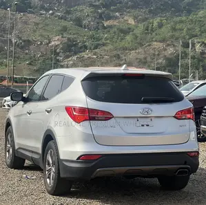 Hyundai Santa Fe 2016 Silver