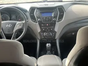 Hyundai Santa Fe 2016 Silver