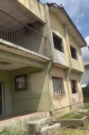 3bdrm Block of Flats in Effurun, Warri for sale