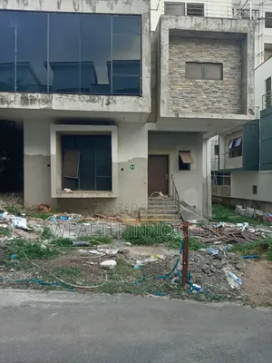 5bdrm Duplex in Guzape District for sale