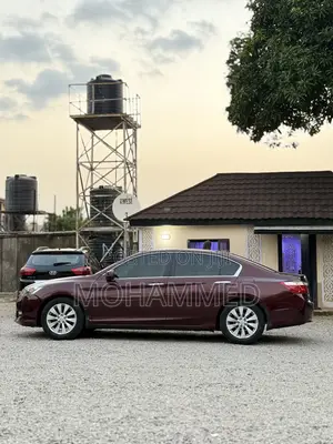 Photo - Honda Accord 2013 Burgundy
