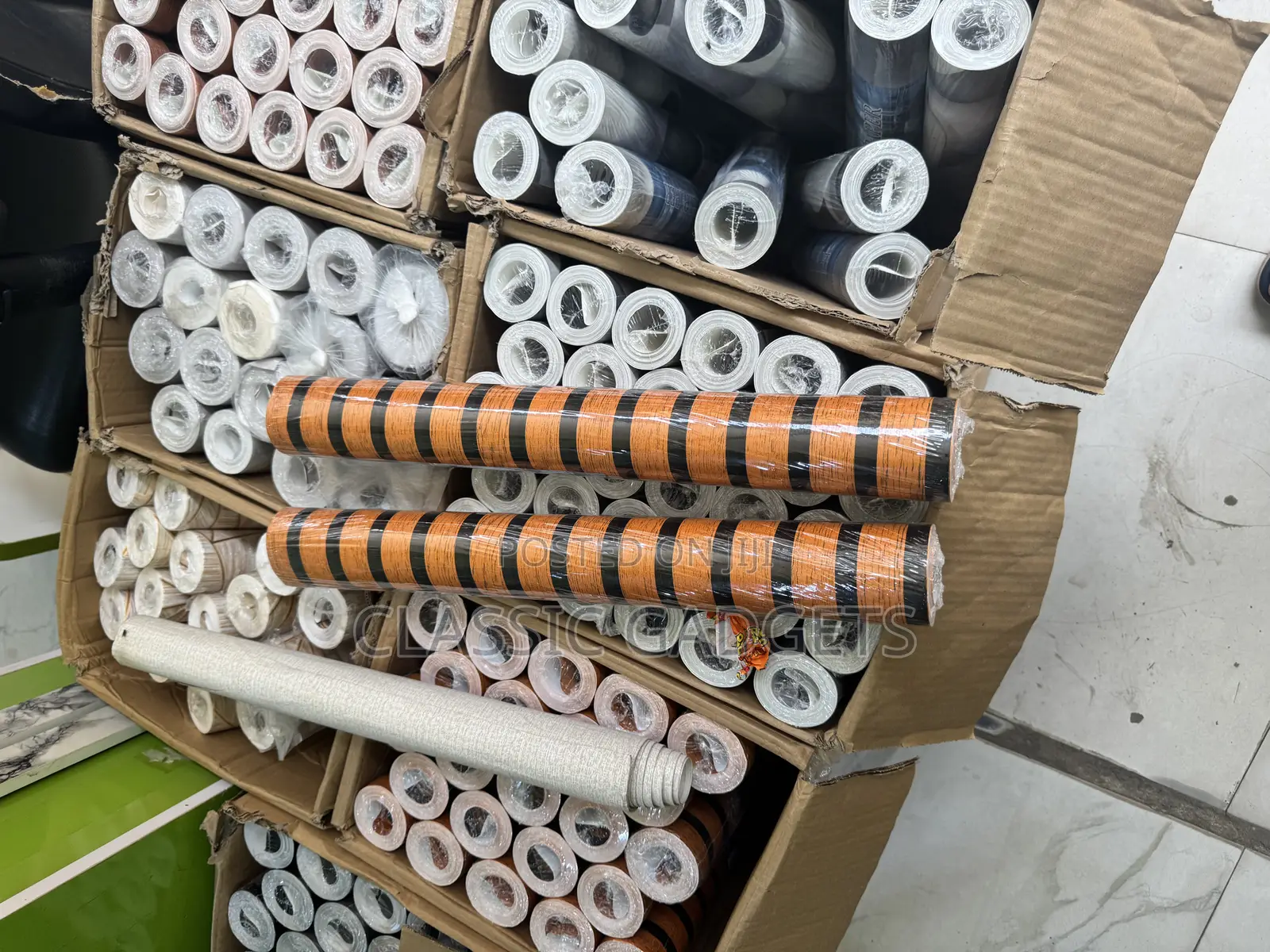 Classic Cleanable Wallpaper/ Wall Panel