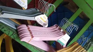Quality and Original 10pcs Hanger