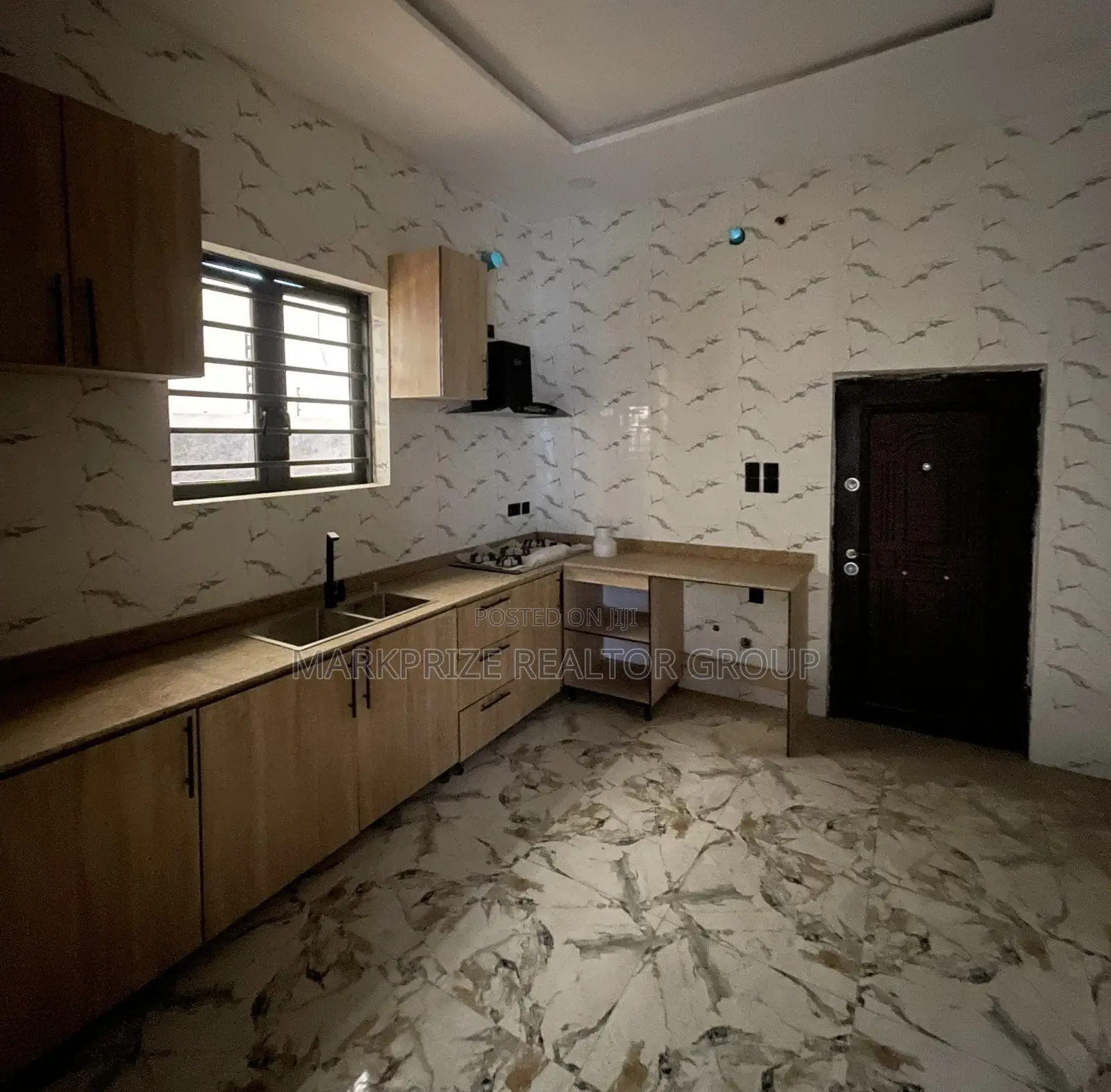 3bdrm Duplex in Ologolo Lekki Lagos for sale