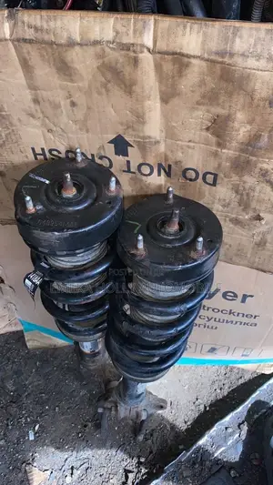 Front Shocks Dodge Challenger V8
