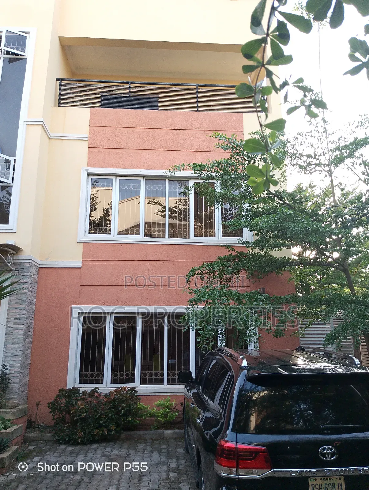 6bdrm Duplex in Brains And Hammer, Kaura for rent