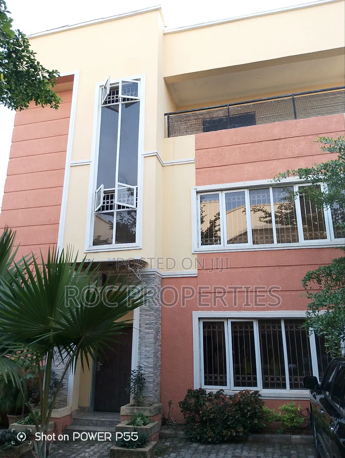 6bdrm Duplex in Brains And Hammer, Kaura for rent