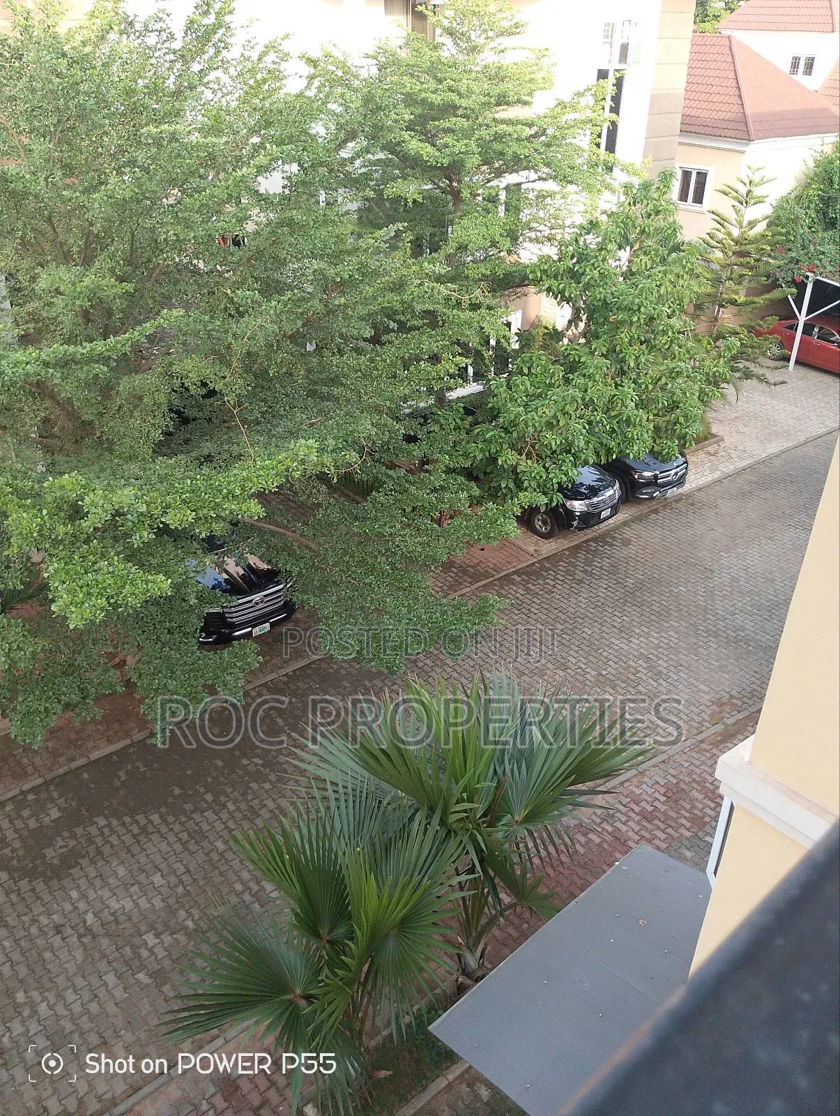 6bdrm Duplex in Brains And Hammer, Kaura for rent