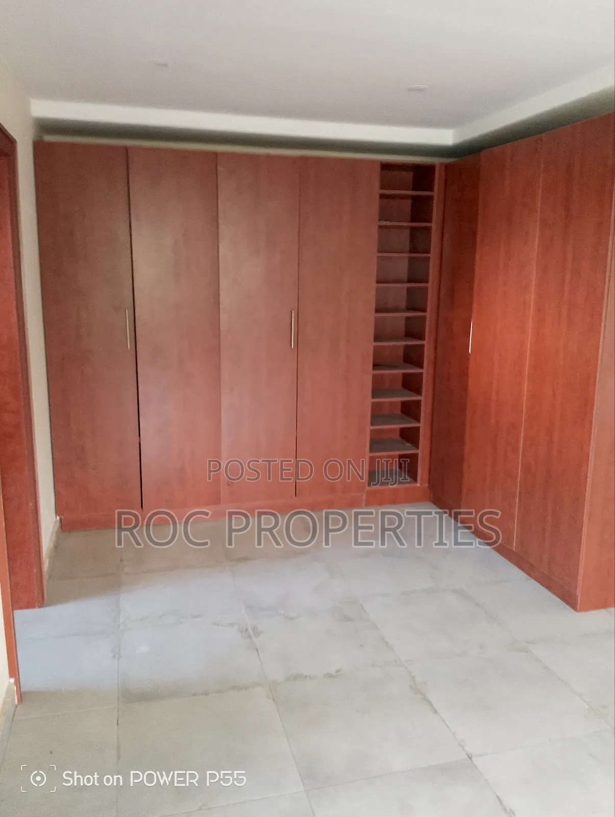 6bdrm Duplex in Brains And Hammer, Kaura for rent