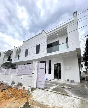 4bdrm Duplex in Ikota for sale