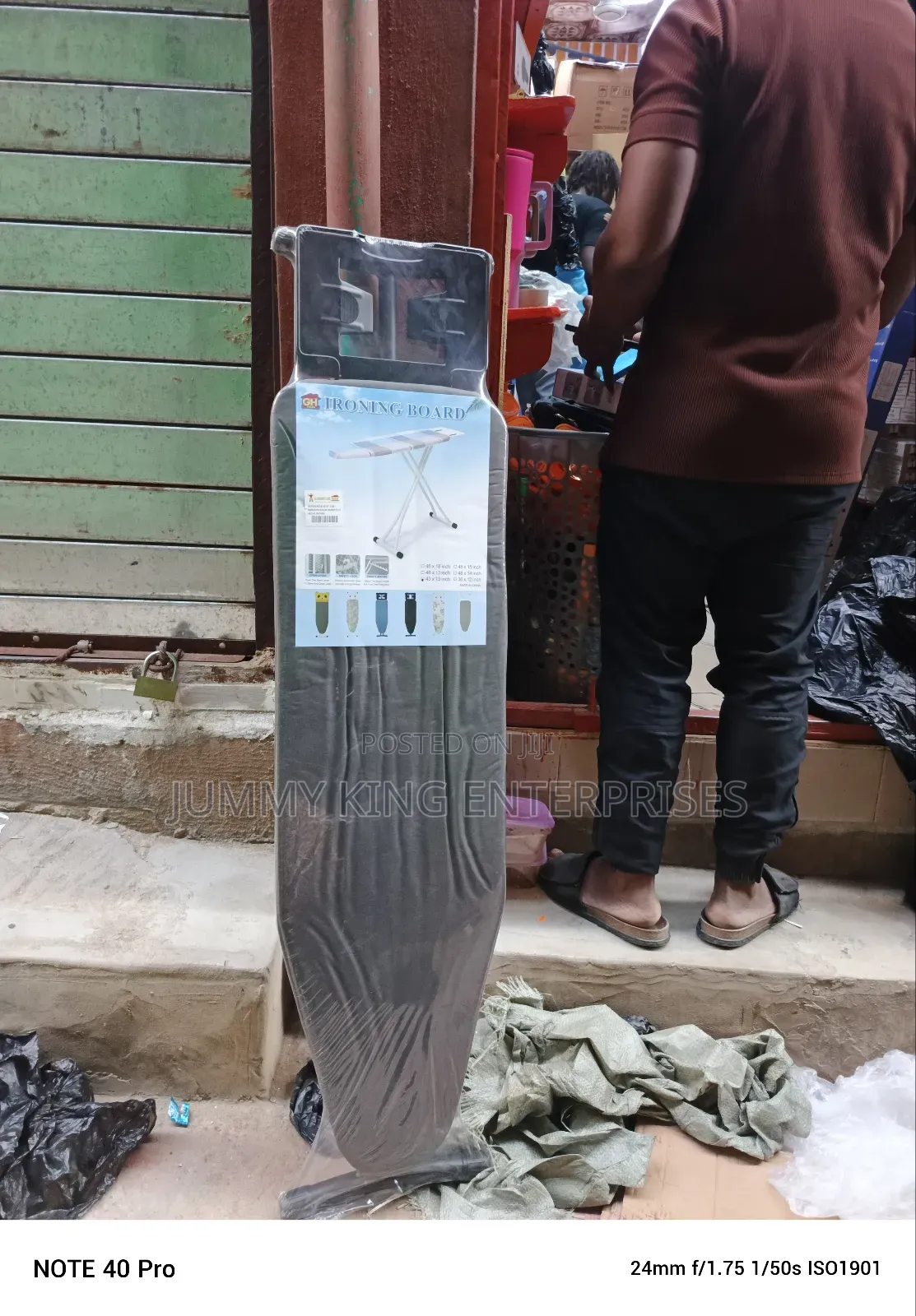 Quality Ironing Table With Iron Stand