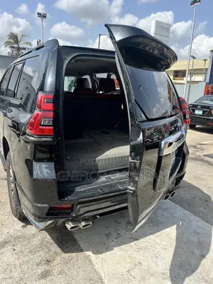 Toyota Land Cruiser Prado 2.7 i 2012 Black