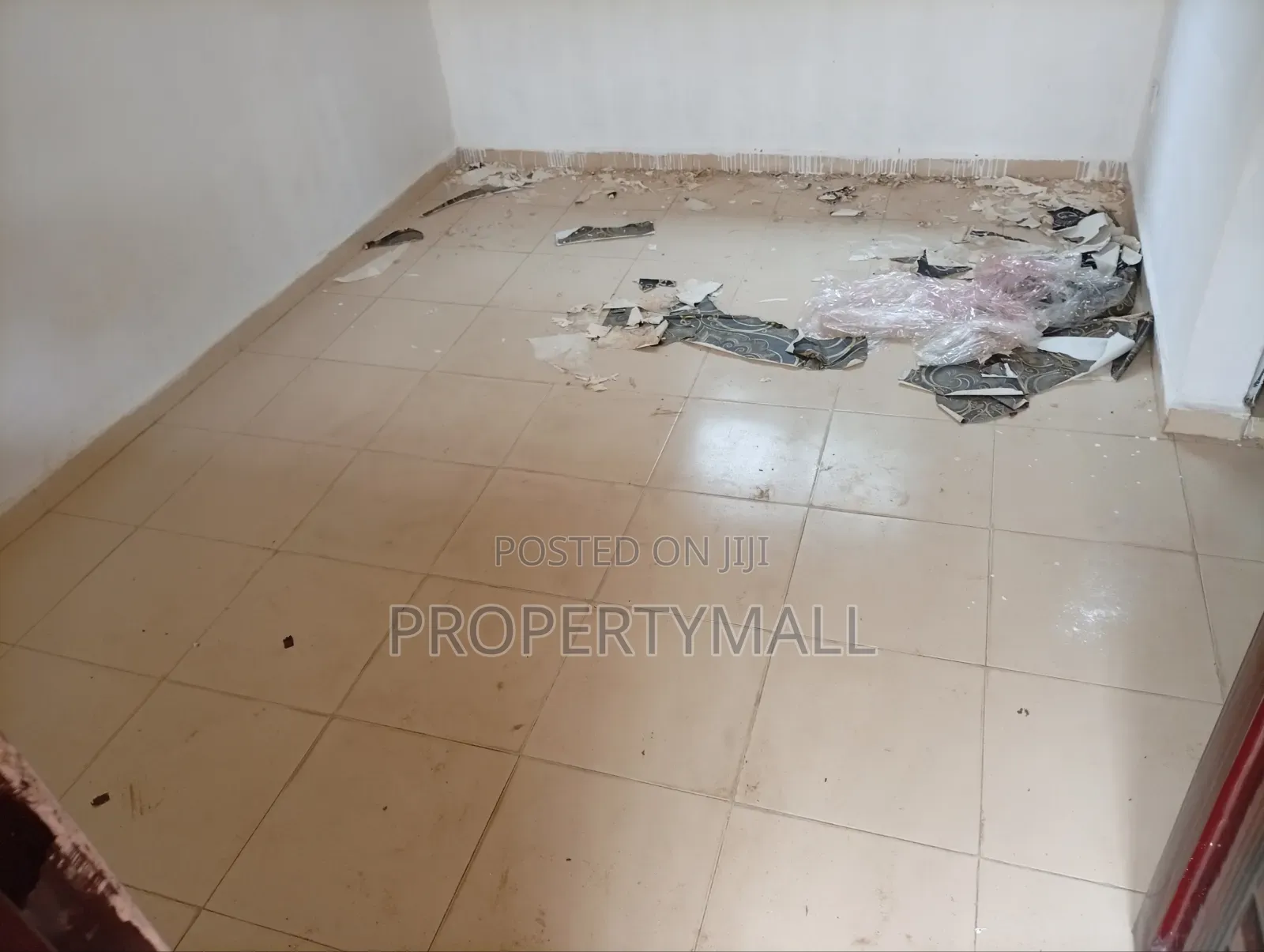 Self Contain With Burglary to Let