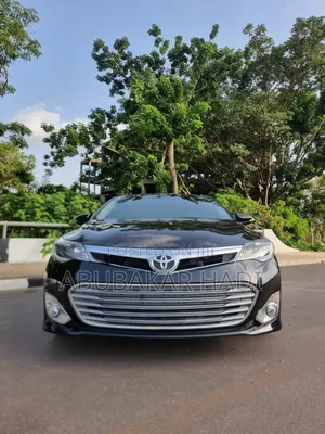 Toyota Avalon XLE Touring Sedan FWD (3.5L 6cyl 6A) 2013 Black